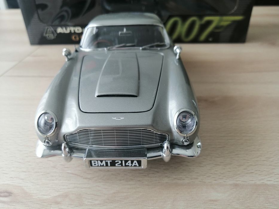Aston Martin DB5, Autoart 1:18