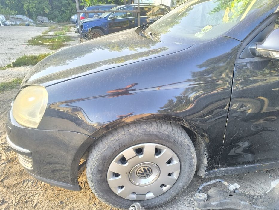 Bara fata completa cu grila și spălătoare faruri Vw  Jetta 3