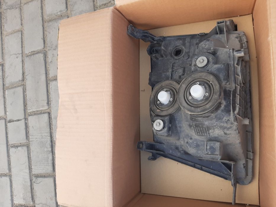 Ланд крузер 100 , фары оригинал