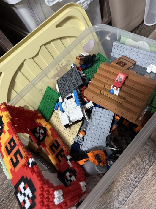 Lego много собранный наборов
