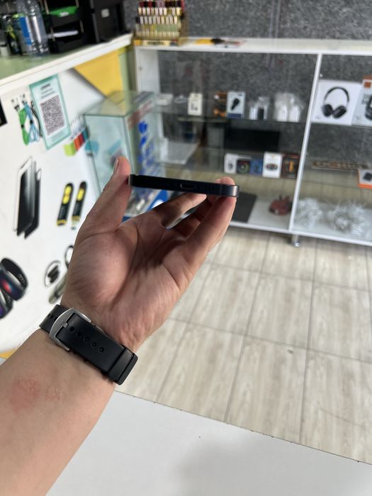 Iphone 12 radnoy srochna