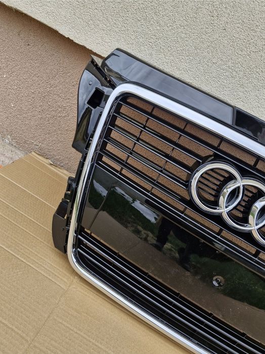 Grila Centrala Audi A3 8P facelift 2008-2012