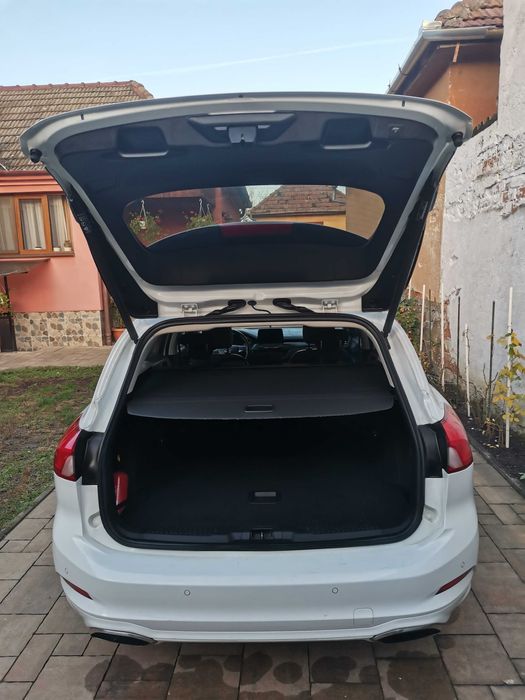 Ford Focus MK4 Vignale 2.0 EcoBlue 150CP 2020 | ACC | HUD | Piele