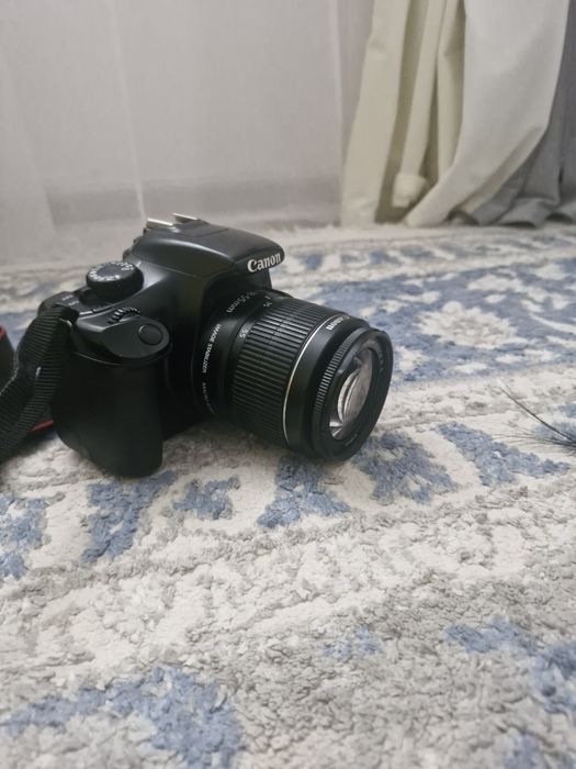 Фотоопарат кэнон 1100д