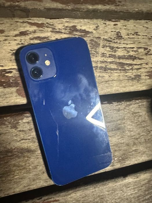 Продается Iphone 12 на 128