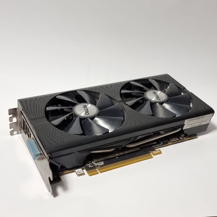 Placa video sapphire rx 470  8gb echiv rx 580