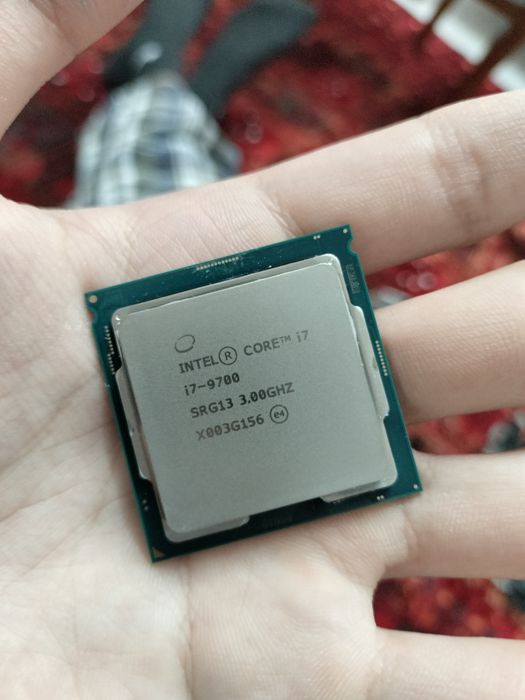 Intel Core i7 9700