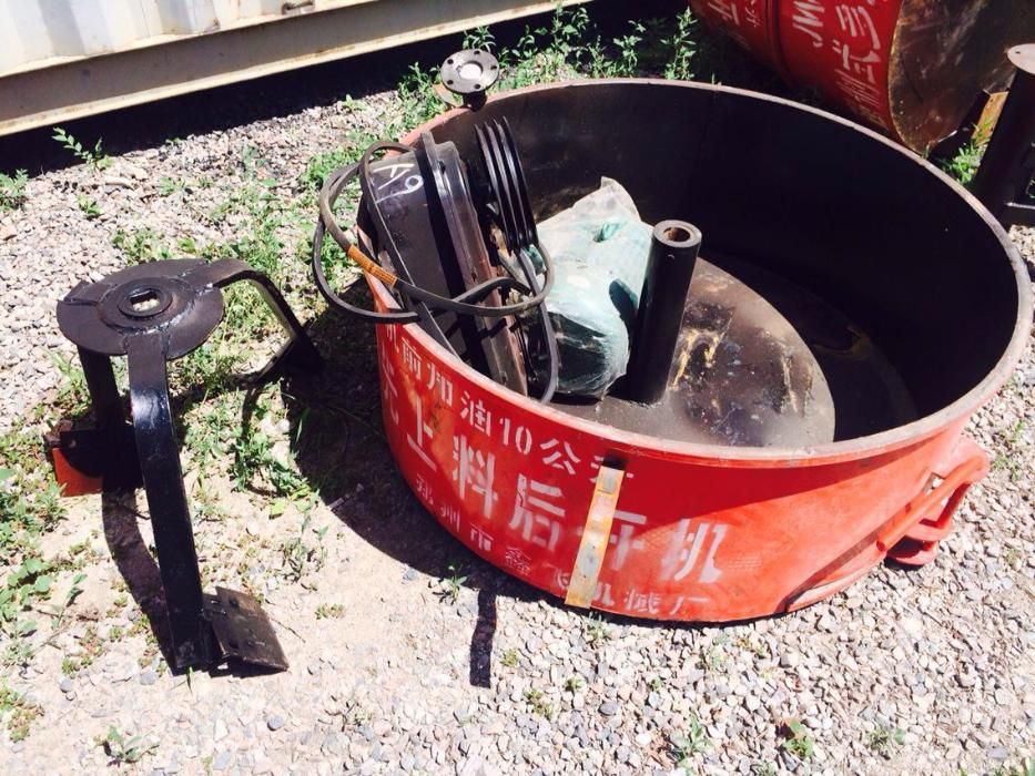 Растворосмеситель, бетоносмеситель принудительного типа! Срочно