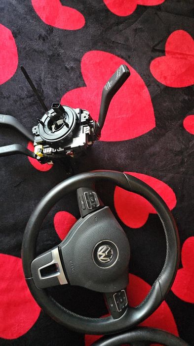 De vânzare volan passat b6