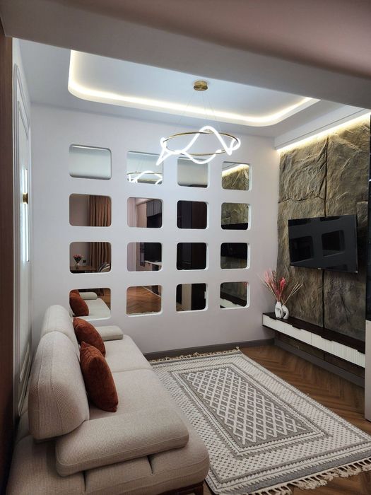 2/1/9 Parkent Avenue  50m²