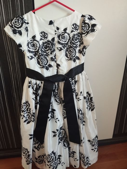 Детски официални рокли