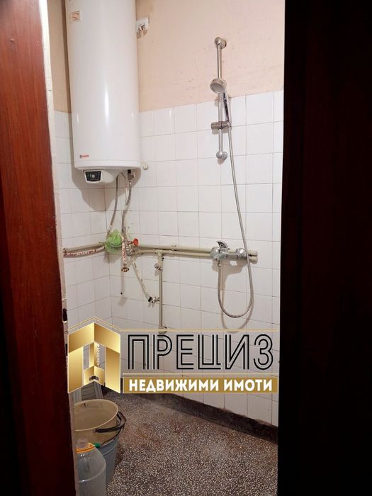 Продажба 5-стаен гр. Шумен - Куршун чешма 150m²