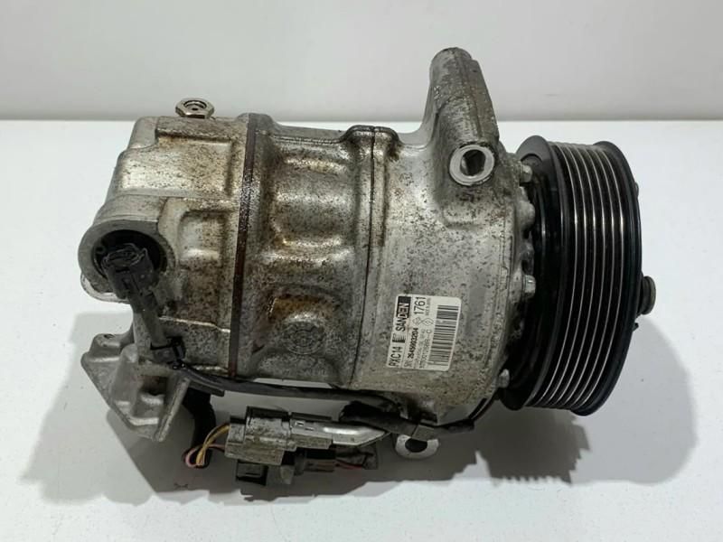 Compresor clima Nissan X-Trail 3 T32 926001268R 1.3 tce H5H-E4