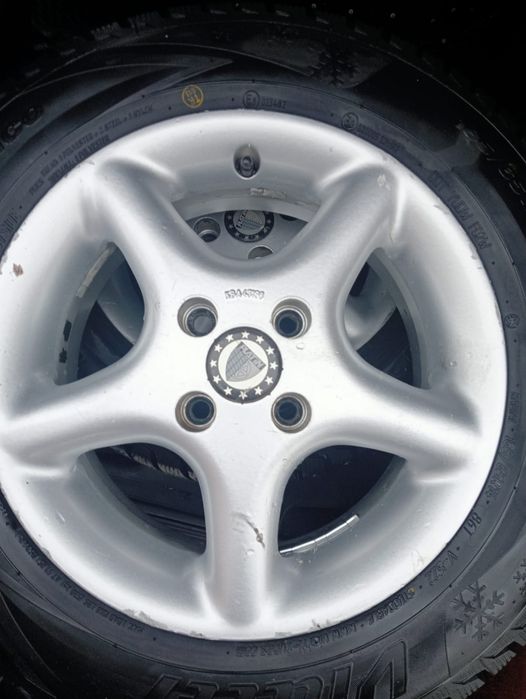 Продам зимнюю резину