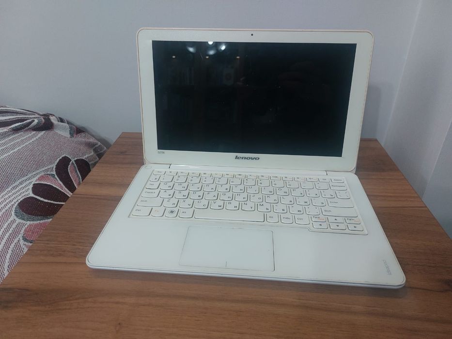 Нетбук  Lenovo s 206