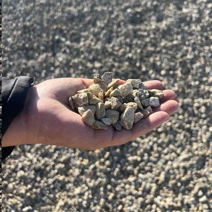 Agregate Topraisar: nisip, balast, piatra | transport si utilaje