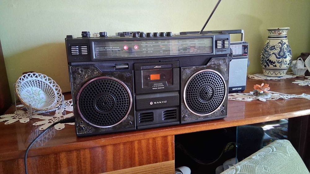 Radiocasetofon stereo Sanyo
