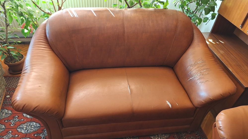 Холова гарнитура с разтегателен диван