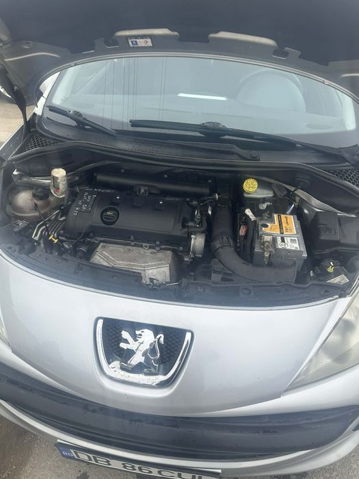 Peugeout 207 1.4 benzina