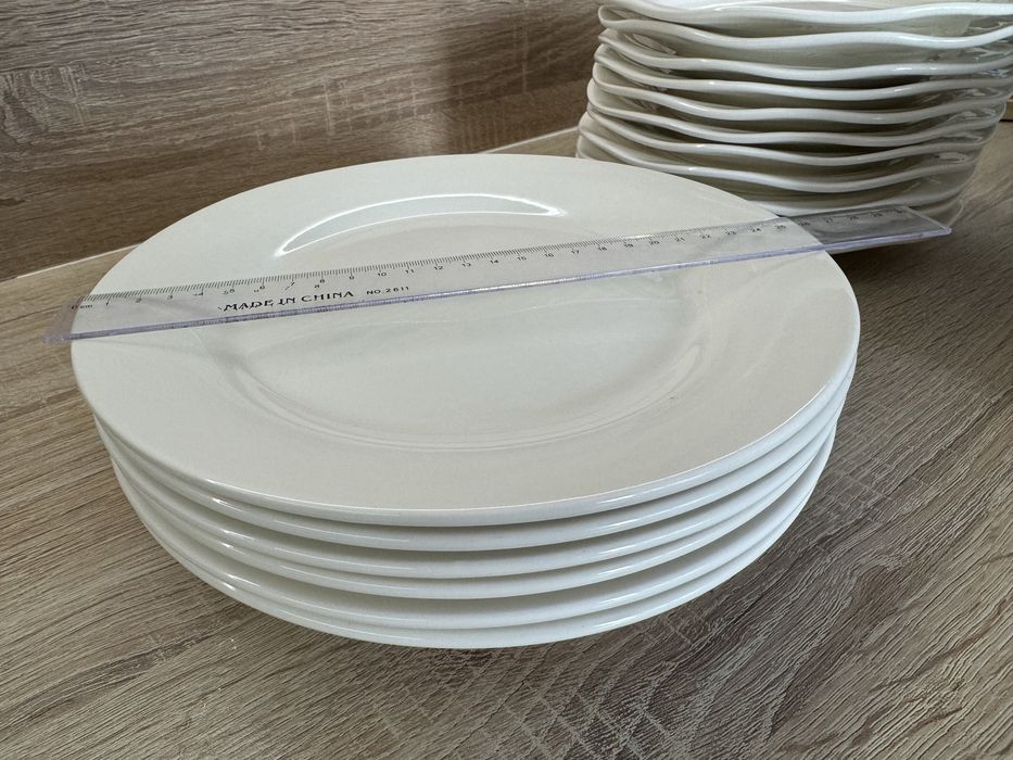 Сервиз фарфоровый