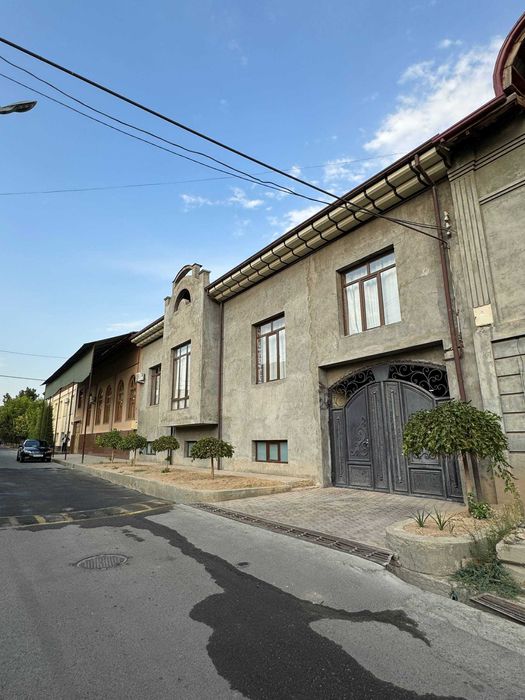 Uy sotiladi nazarbek mostadan 2km krganda