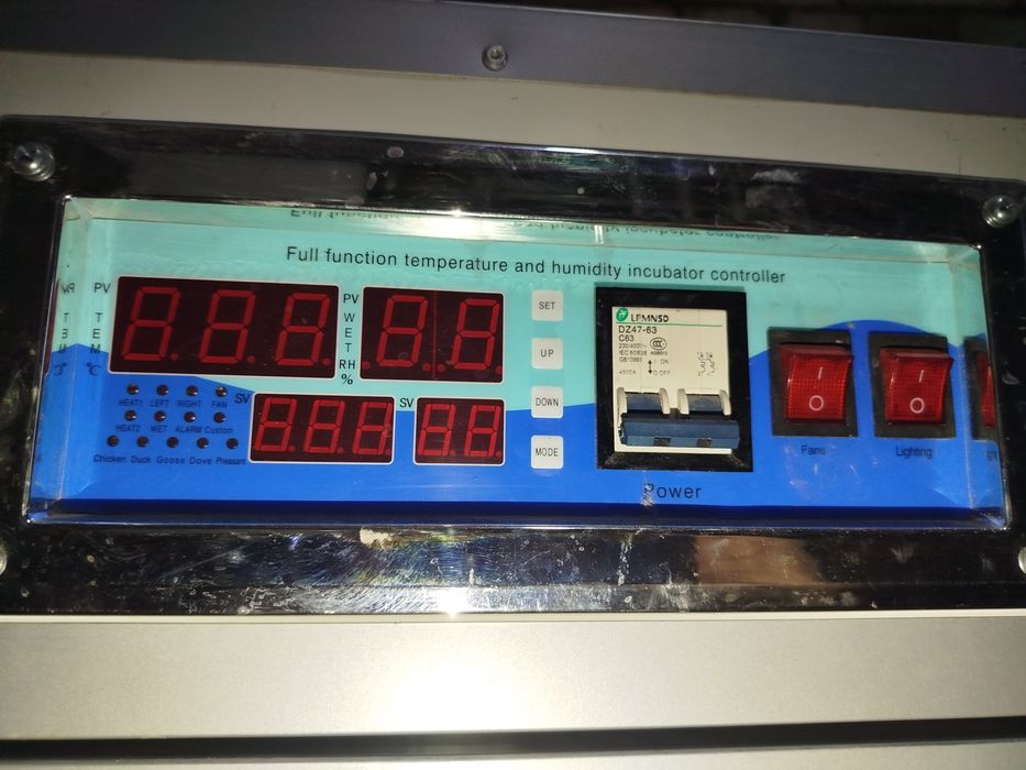 Inkubator 528 talik. Zavodskoy Xitoy. Инкубатор объем 528 шт. Китай