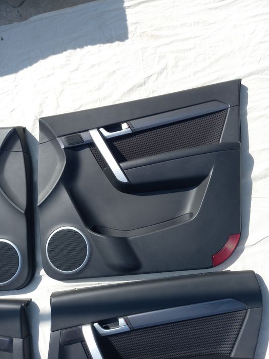 Продам обшивки от Каптива 4 поколение