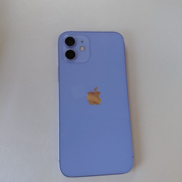 Iphone 12 Ideal holatda