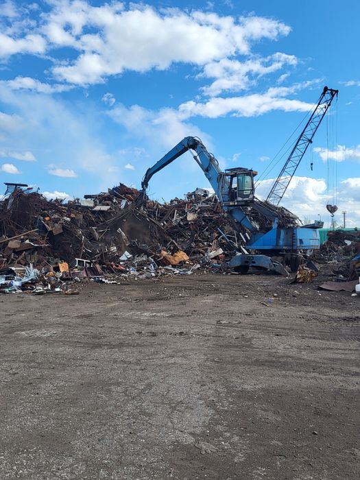 Вывоз металлолома.  Куплю металлолома.  Самовывоз металл.