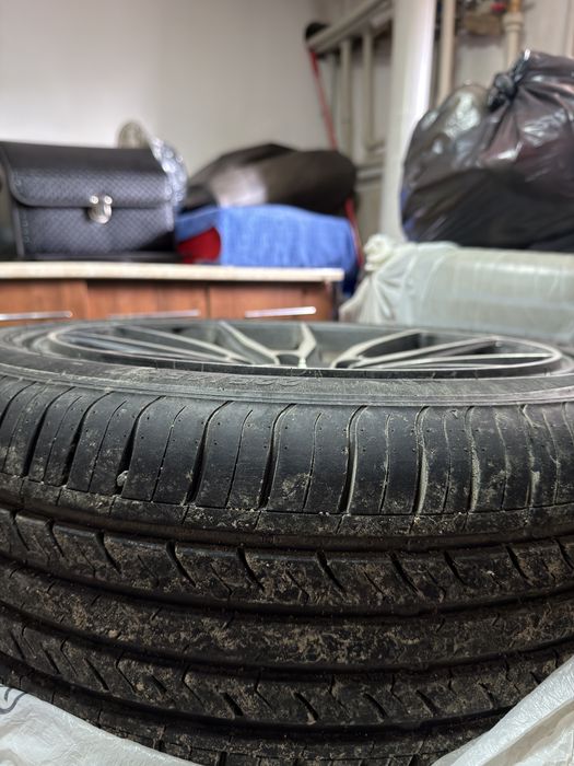 Диски с летней резиной.