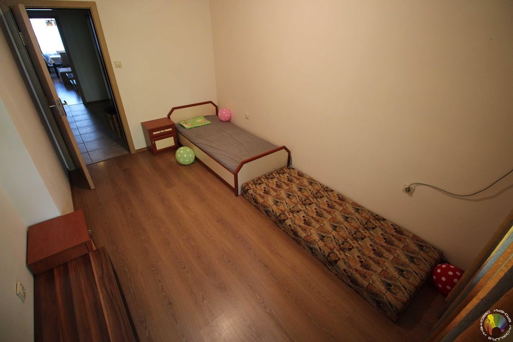 Дава се под наем Тристаен апартамент в Бургас, Братя Миладинови - 107 кв.м за 561 € - Снимка #11