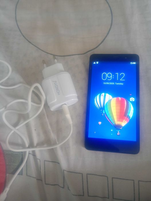 Telefon marca Lenovo