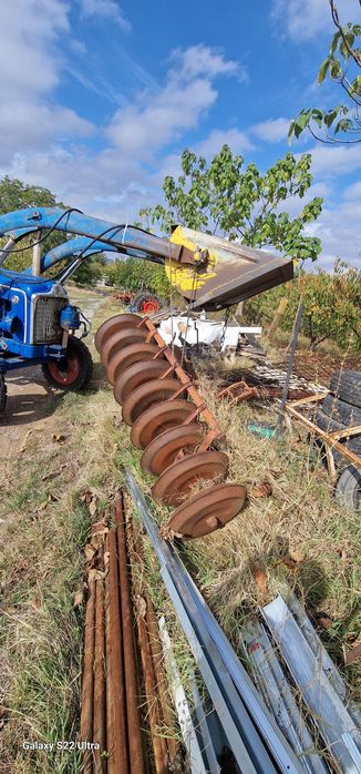 Трактор Челен товарач