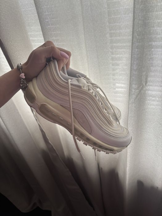 Бели маратонки NIKE