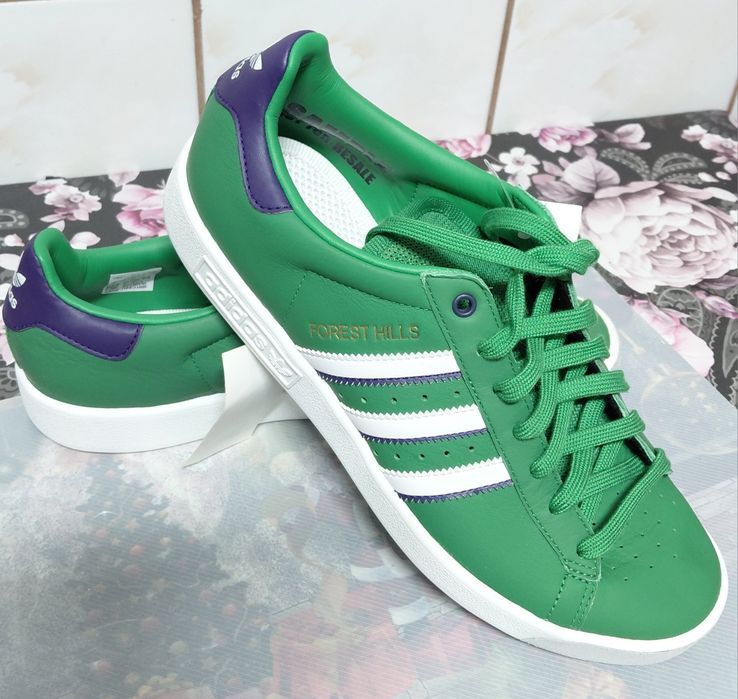 Adidas marimea 42