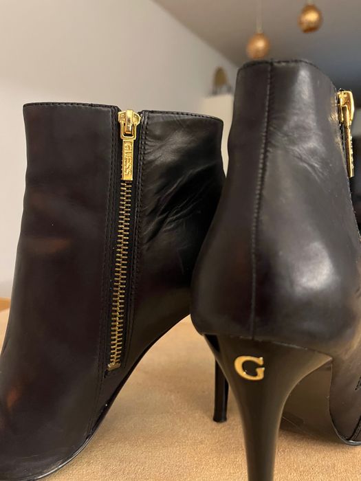 Боти Guess , в много добро състояние 37 номер
