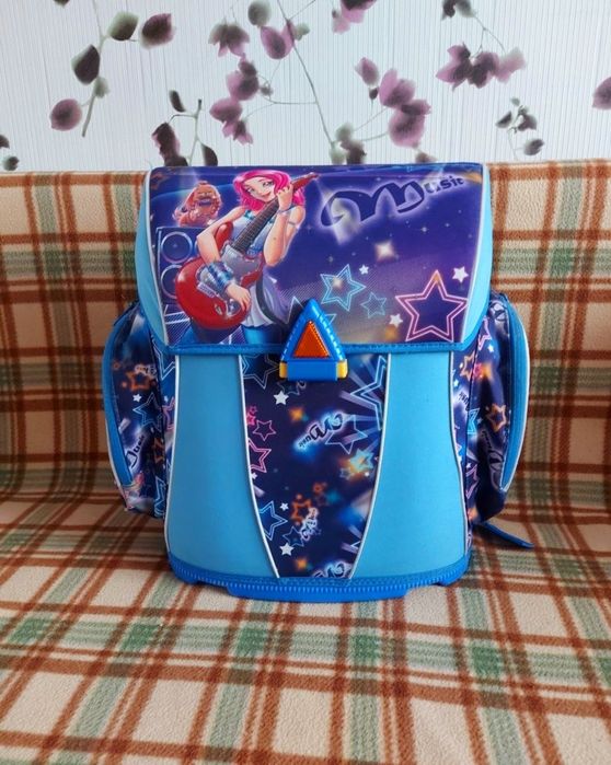 Рюкзак для школы.