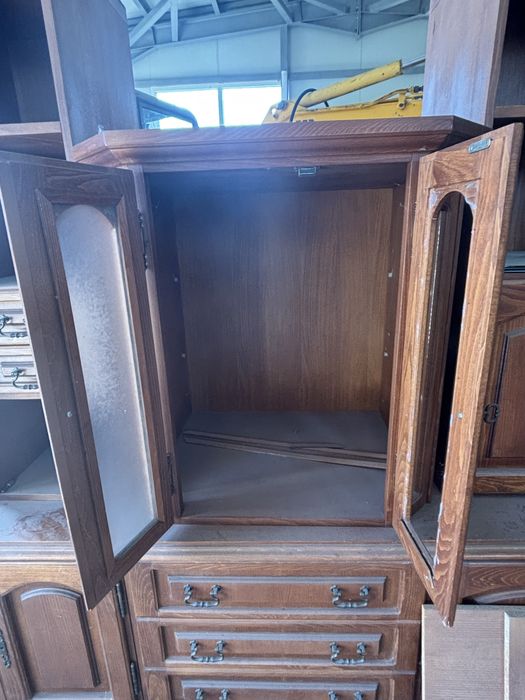 Продавам секция в перфектно състояние