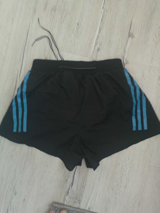 Шорти забягане adidas