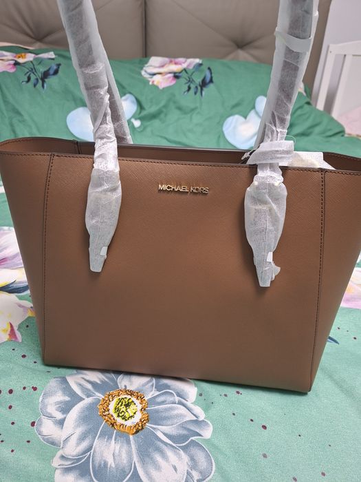 Vind geanta Michael Chors