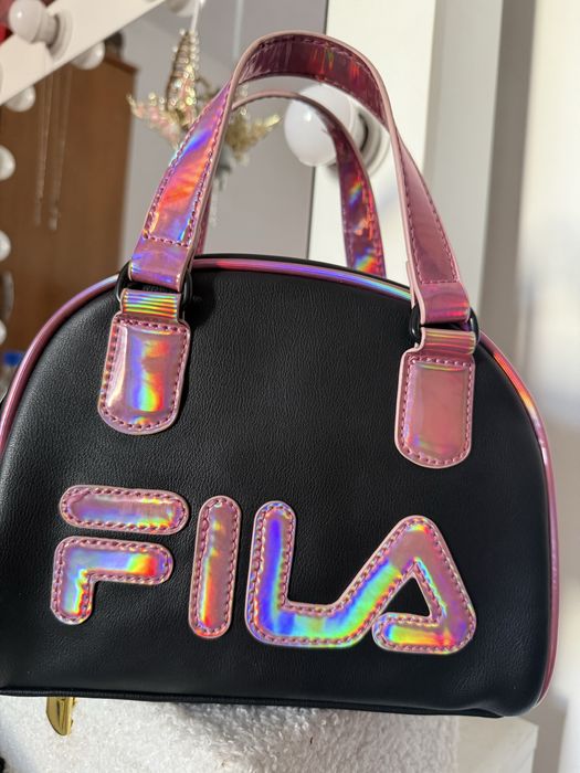 Geantă originală FILA – neagră cu detalii roz