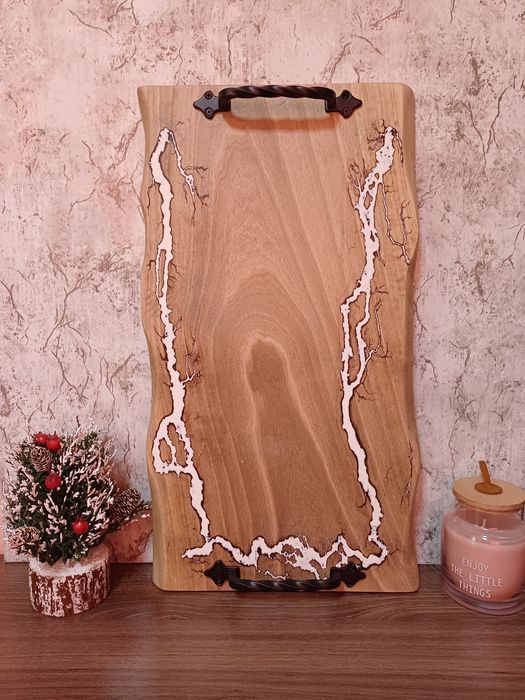 Дъска за мезета-поднос