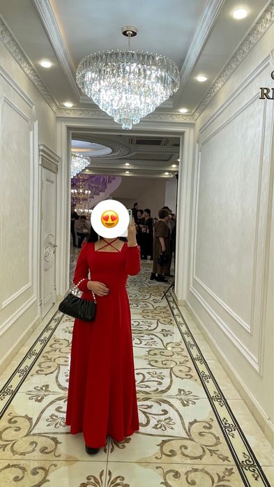 Вечернее платье красное