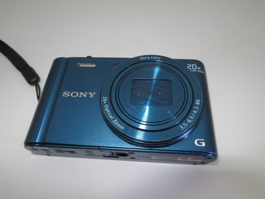 Sony Cyber-shot DSC WX300 ултра компактен цифров фотоапарат, дигитална камера с 20х оптичен зум, 18MP, Wi-fi, Ful HD, пълен комплект - работи отлично!