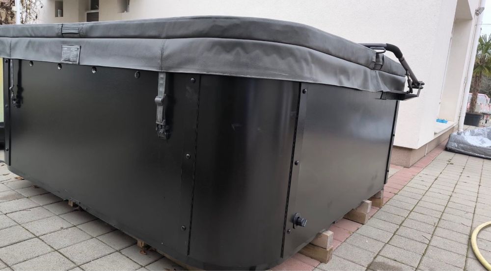 Jacuzzi artesian CRISTEC spas jacuzzi