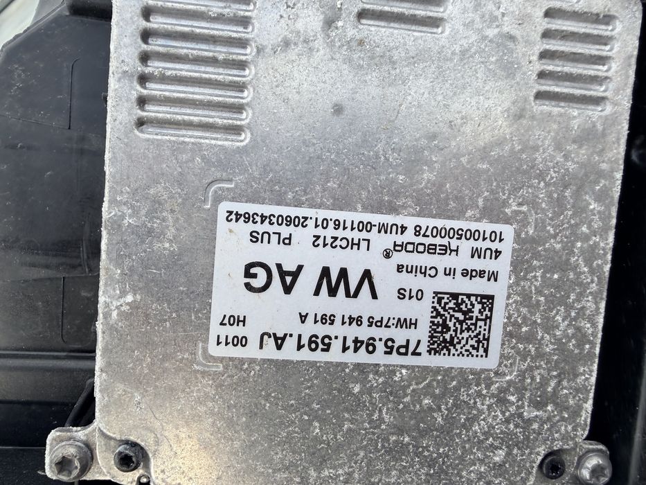 Ляв фар за Skoda Oktavia 3