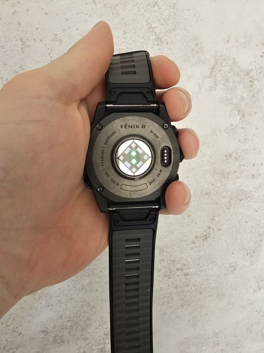 Garmin fenix 8 amoled sapphire 51mm