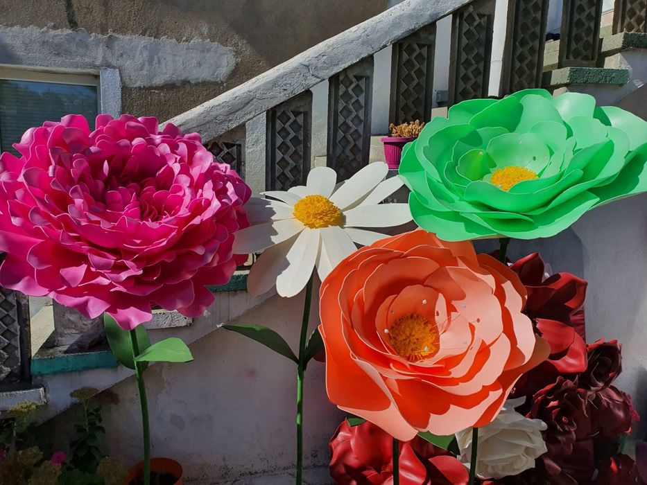 Цветя от изолон  декорация