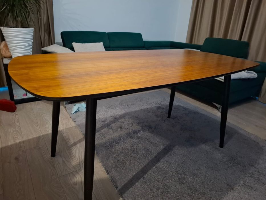 Masa living (170) + 4 scaune