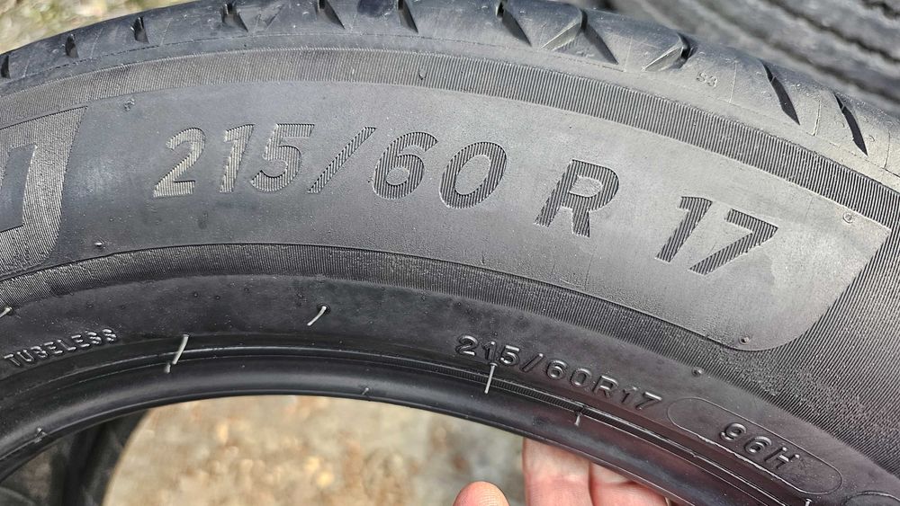 Anvelope 215/60/17 NORAUTO VARA